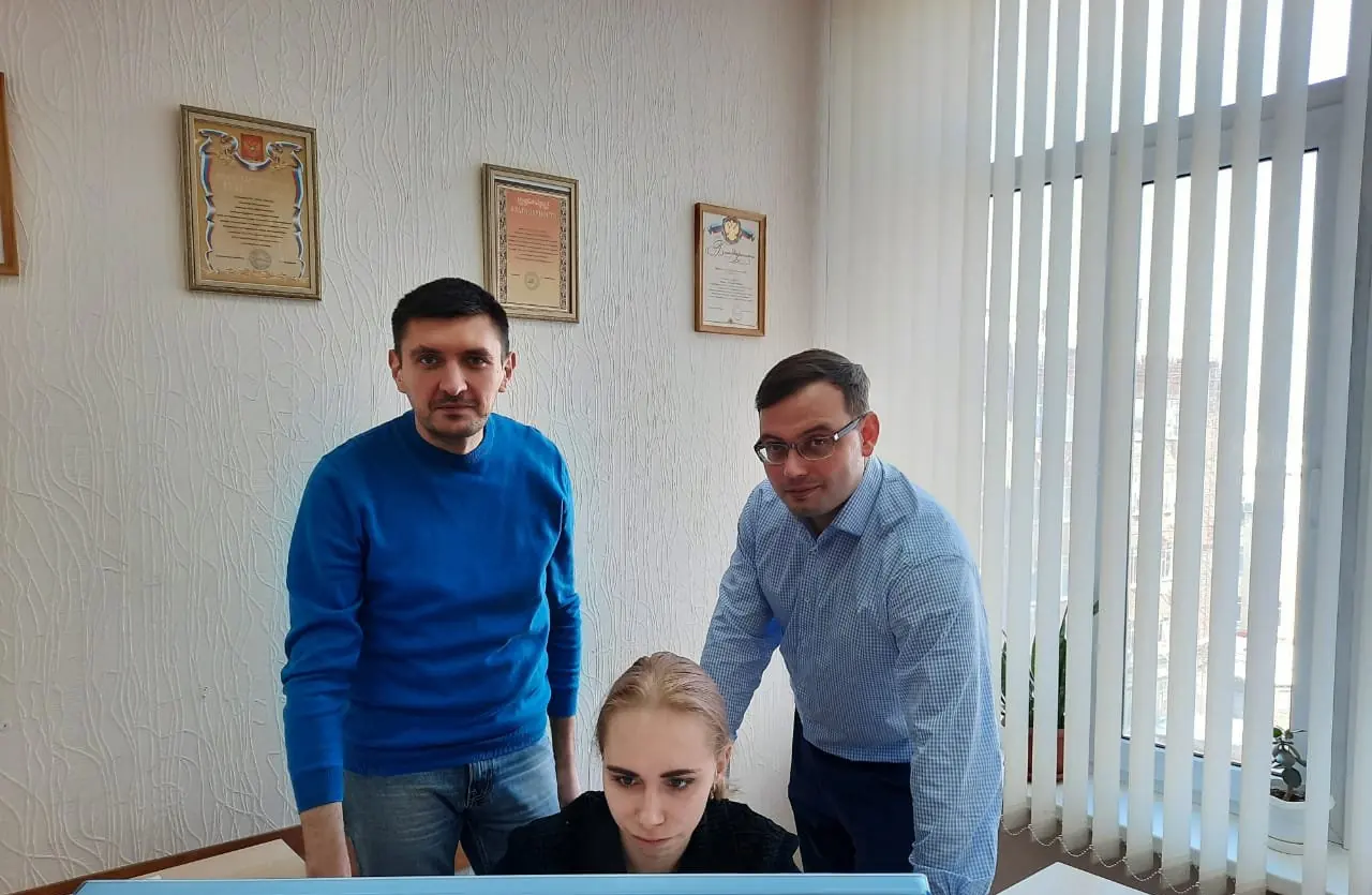 Дипломы и благодарственные грамоты в офисе «МаксФинанс»